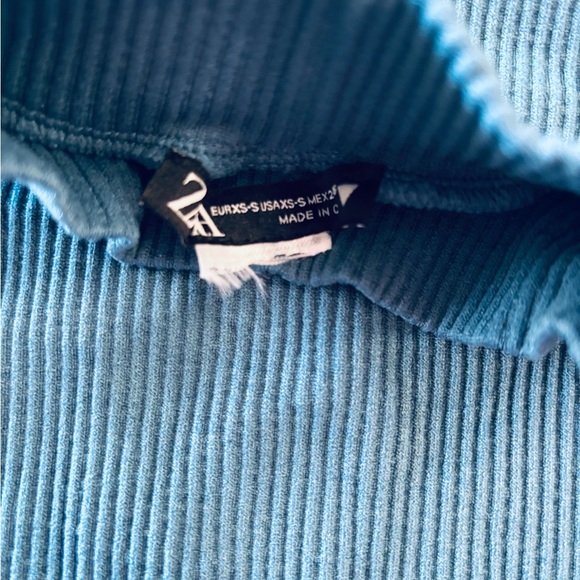 Bundle of women’s size XS/S tanks-7 total - Picture 9 of 16